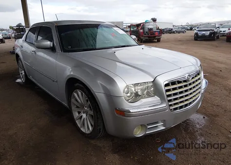 2008 Chrysler 300C Hemi z USA, uszkodzony, nr VIN 2C3LA63H48H312610